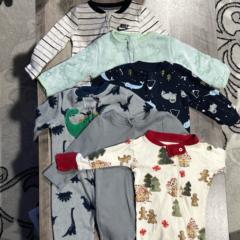 Baby Boy Footed Onesie Baby Boy 6-Piece Lot Size 0-3 Months